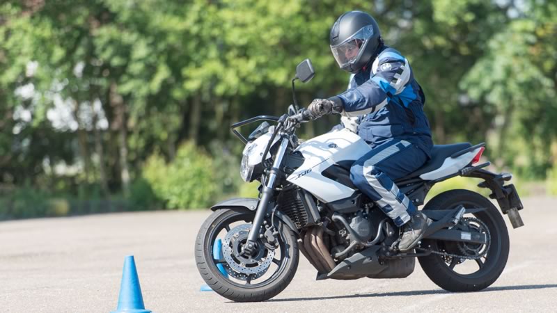 Motorrijbewijs Service Limburg